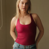 Magnolia Bodysuit Vinho. Body desportivo sustentável para mulher
